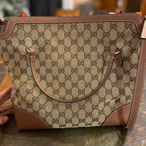 Authentic Gucci canvas bag great condition